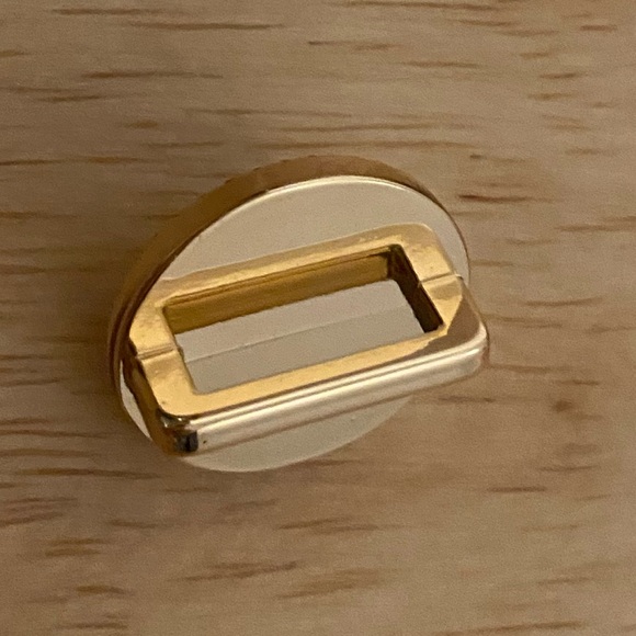 Chanel charm (2) - Picture 8 of 14